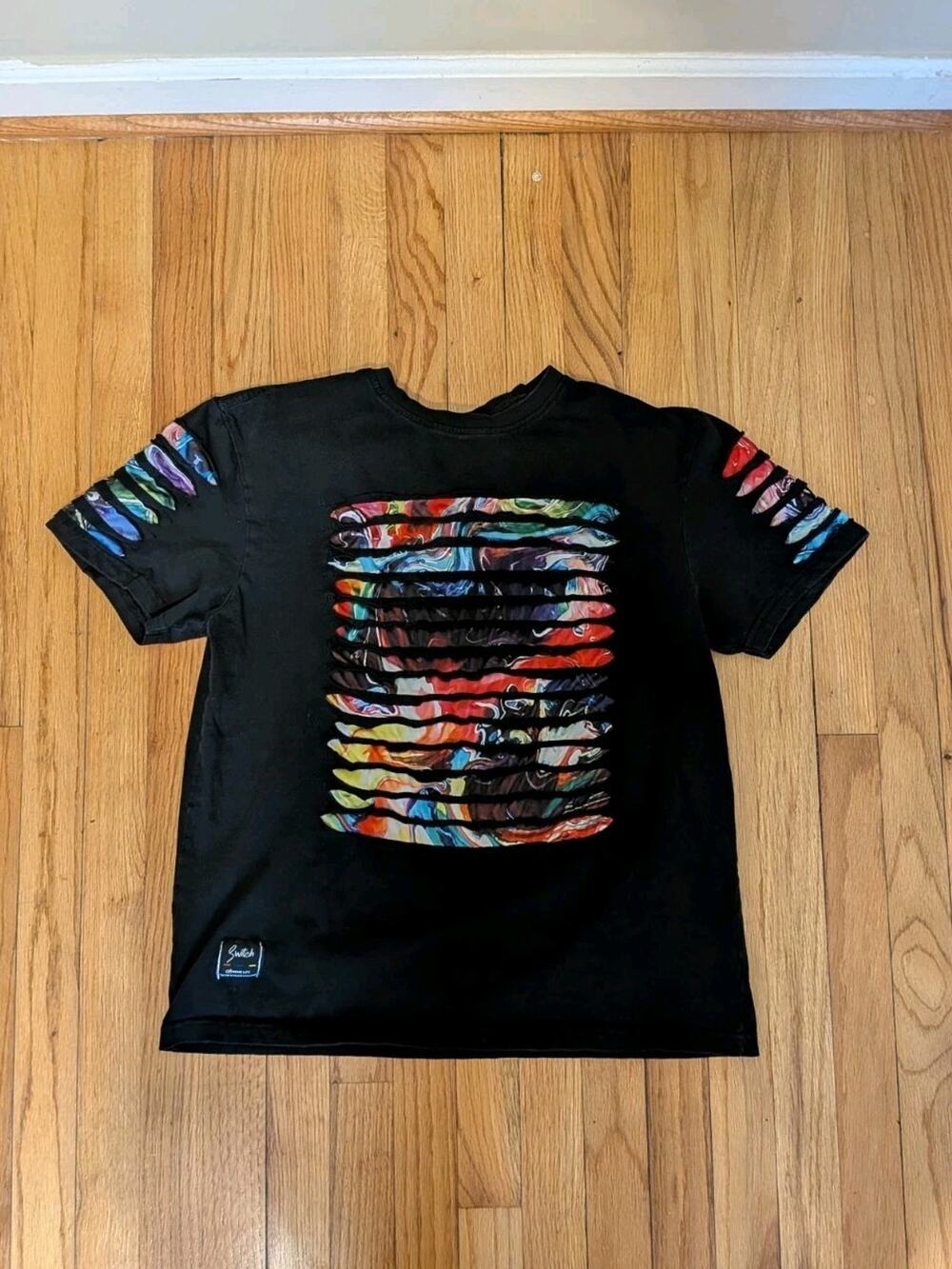 Switch Remarkable Black Ripped Razor Cut Graphic T-Shirt Kids Size Large (14-16)